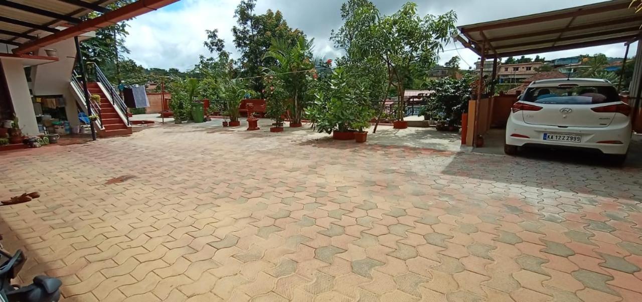 Coorg Girinivas Homestay 102 Madikeri Exteriér fotografie